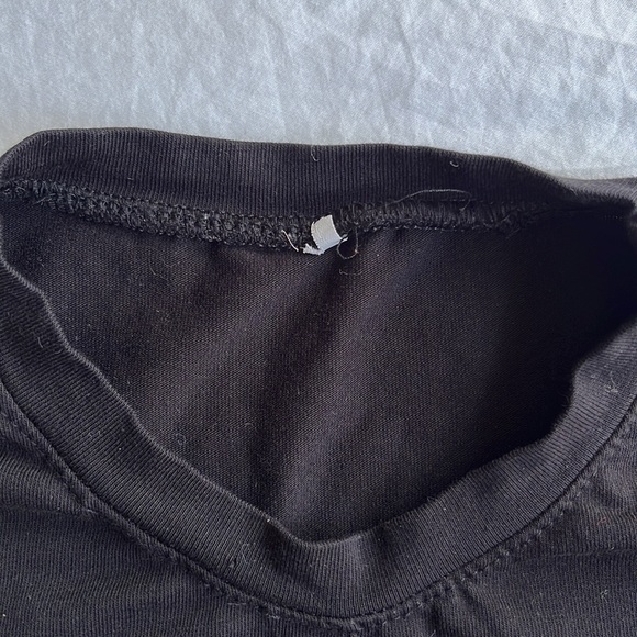 Boys black tee shirt . - Picture 4 of 7